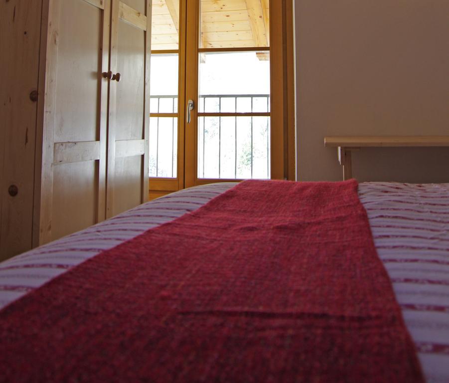 Le Castagne Matte Bed & Breakfast Stenico Phòng bức ảnh